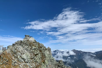 大学 岩間 尚哉